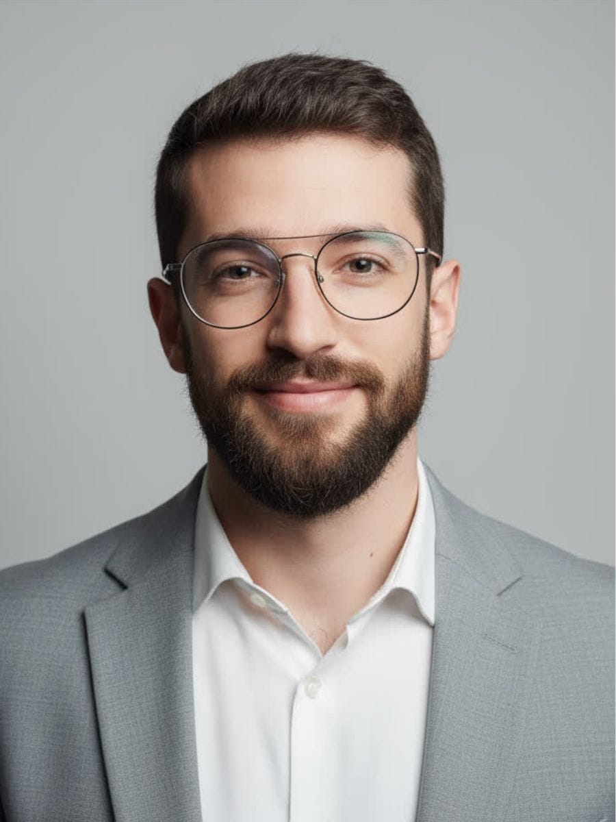 Pedro Rolón Fernández, fundador de Rumbo Digital